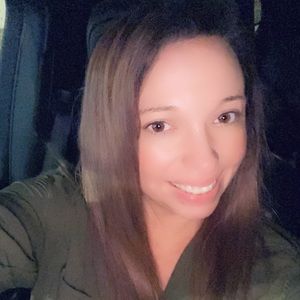 Meet your Posher, Holly